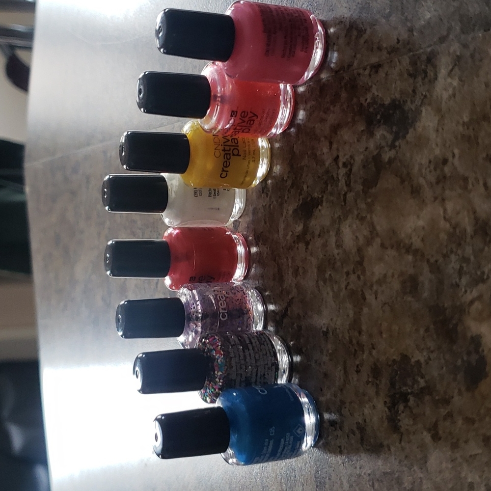 CND Qty-8 Nail lacquer 3.7ml